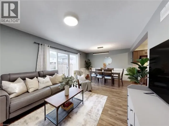 33 MARSHALL Drive, Guelph