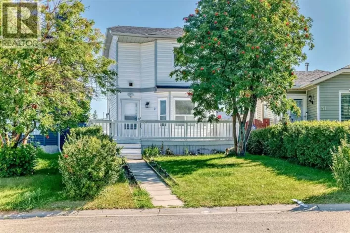 33 Martinridge Place NE, Calgary