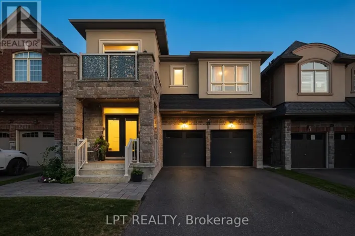 33 MONDIAL CRESCENT, East Gwillimbury