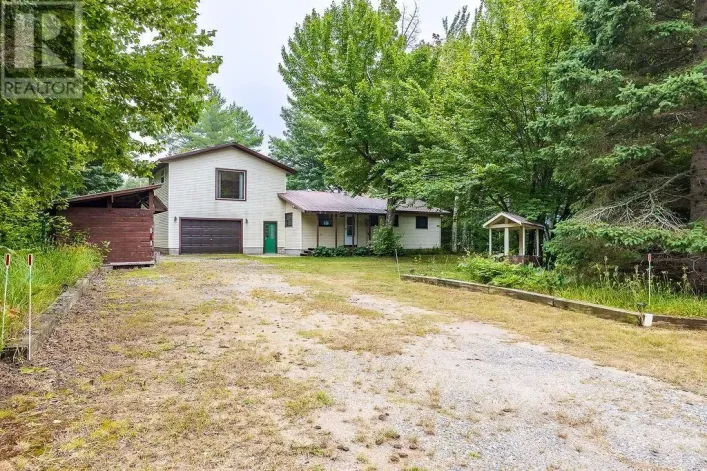 33 Northwoods DR, Batchawana Bay