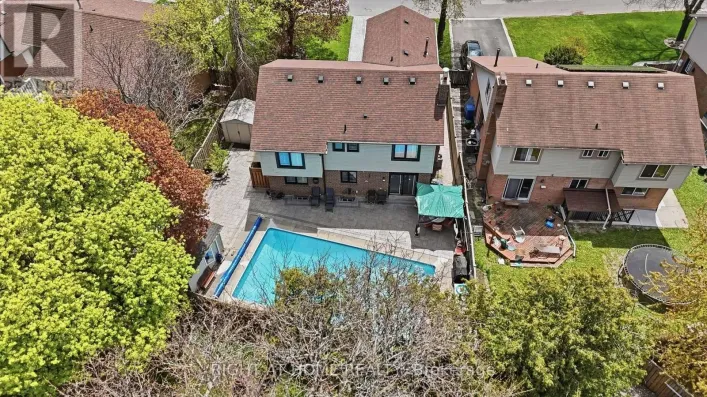 33 PARKSIDE DRIVE, Brampton