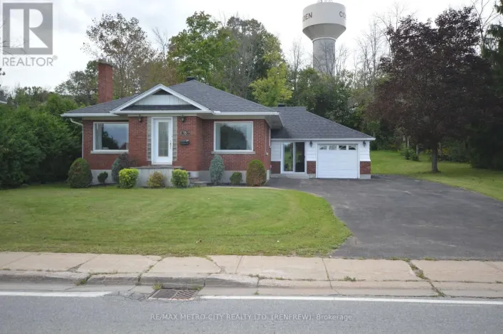 33 PEMBROKE STREET, Whitewater Region