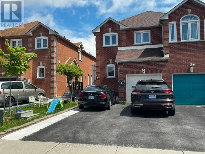 33 PIANE AVENUE, Brampton