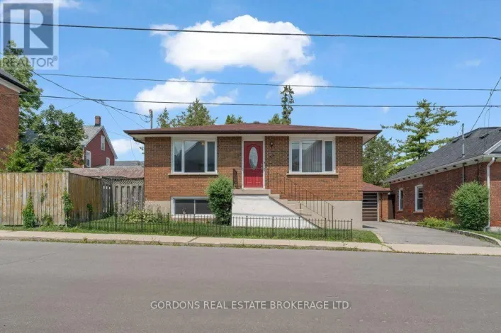 33 PLUM STREET, Kingston