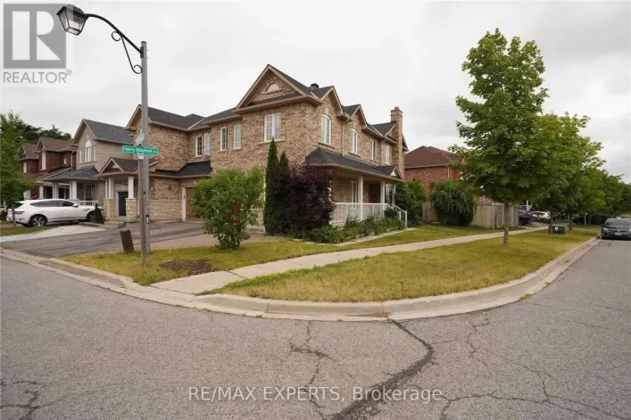 33 SALTSPRING DRIVE, Markham