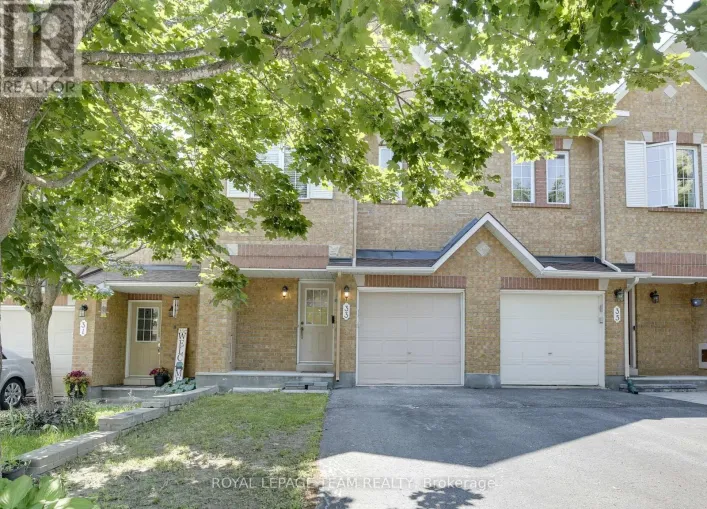 33 SCAMPTON DRIVE, Ottawa