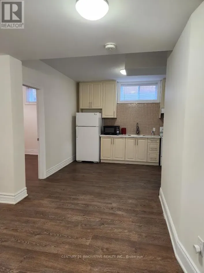 33 SCARBOROUGH GOLF CLUB ROAD, Toronto