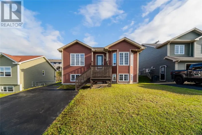 33 SGT Donald Lucas Drive, Paradise