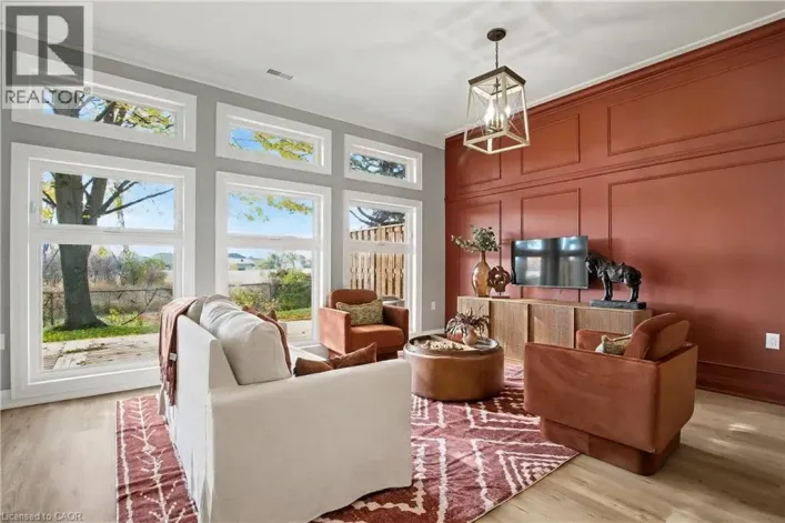 33 SISTER KERN Terrace, Hamilton