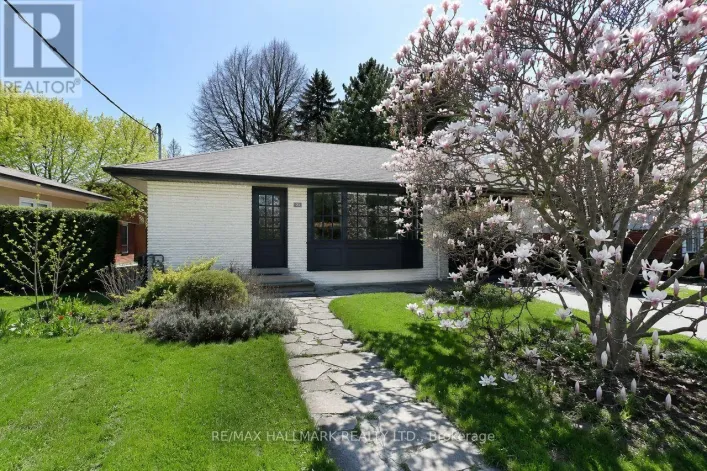33 STAG HILL DRIVE, Toronto