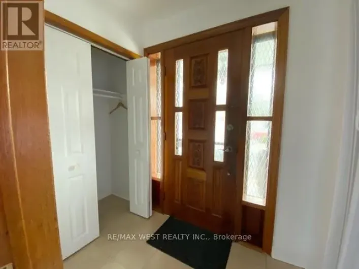 33 STARVIEW DRIVE, Toronto