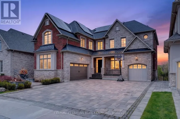 33 STOLLERY POND CRESCENT, Markham