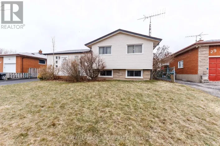 33 STRATHMORE CRESCENT, Welland