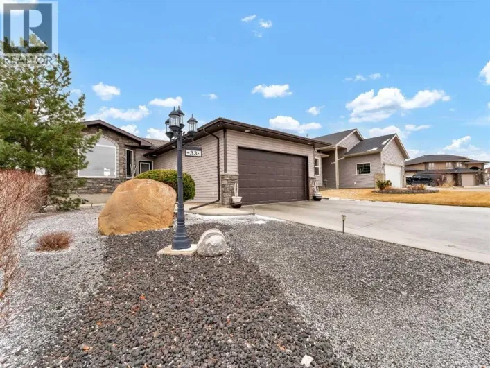 33 Terrace Green NE, Medicine Hat