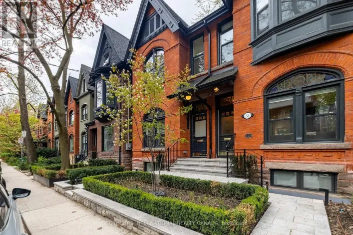 33 TRANBY AVENUE, Toronto
