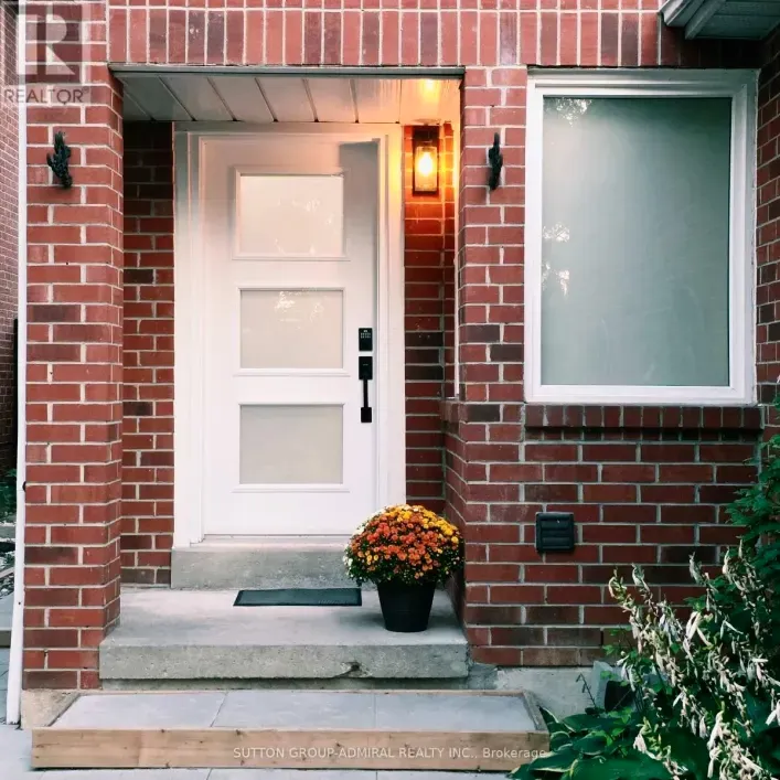 33 TRESHER COURT, Ajax