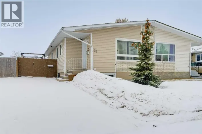 33 Wells Street, Red Deer