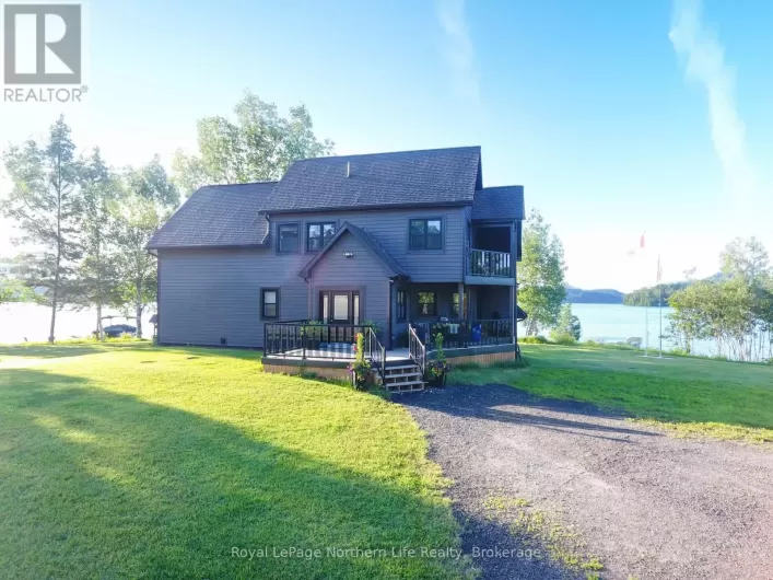 33 WHITE BEAR COURT, Temagami