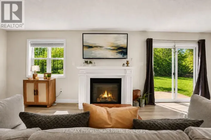 33 WHITEHORN PARK ROAD W, Bracebridge