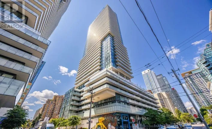 330 - 161 ROEHAMPTON AVENUE, Toronto