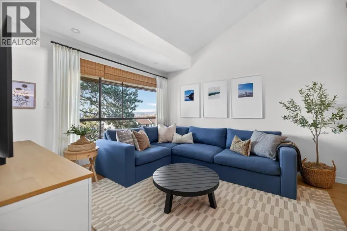 330 210 W 2ND STREET, North Vancouver