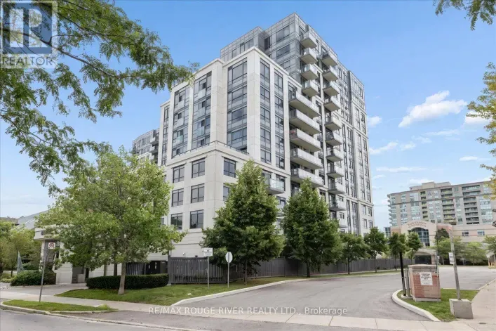 330 - 35 SARANAC BOULEVARD, Toronto