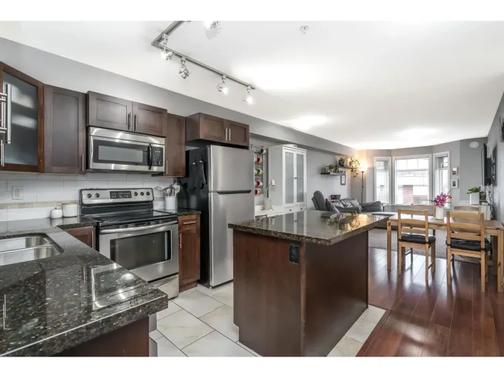 330 5660 201A STREET, Langley