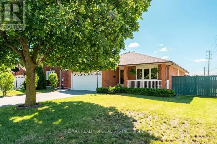 330 HICKORY CIRCLE, Oakville