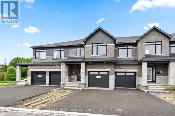 330 MAKOBE LANE, Ottawa