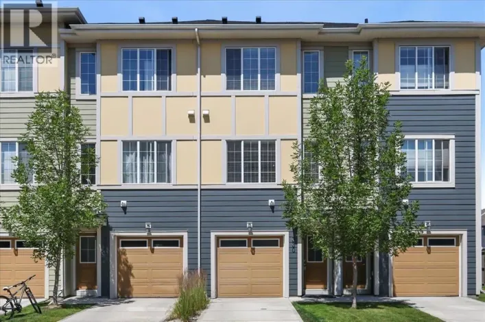 330 Marquis Lane SE, Calgary