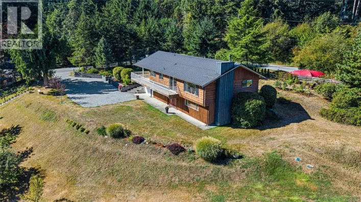 House for sale: 330 SaltSpring Way, Salt Spring