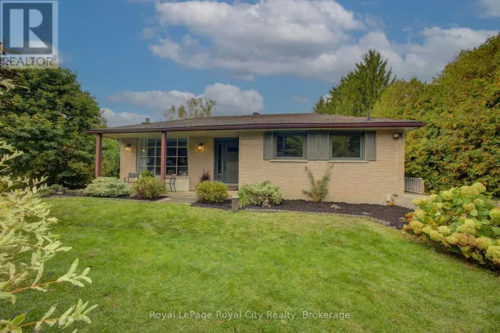 330 SOUTH RIVER ROAD, Centre Wellington