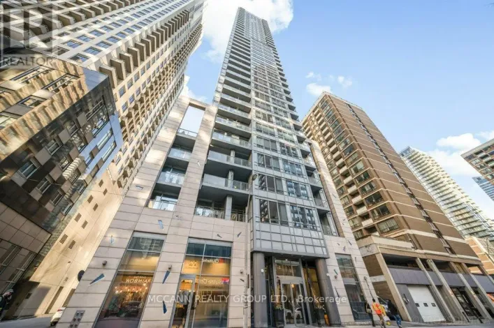 3302 - 21 BALMUTO STREET, Toronto