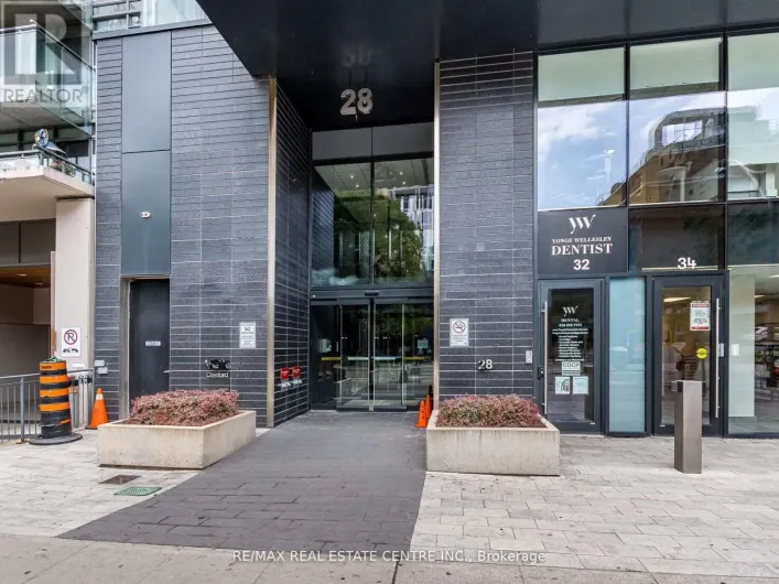 3302 - 28 WELLESLEY STREET, Toronto