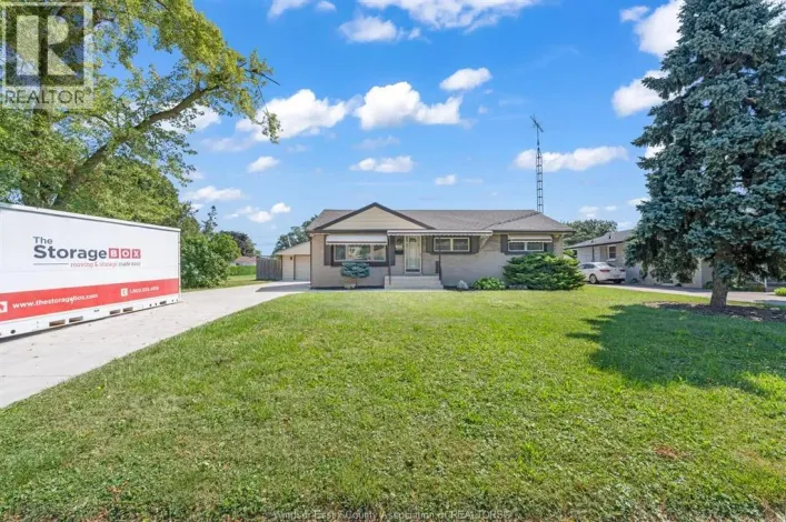 3302 WOODLAWN AVENUE, Windsor