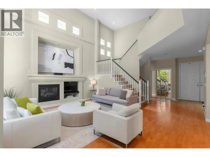3303 CHARTWELL GREEN, Coquitlam