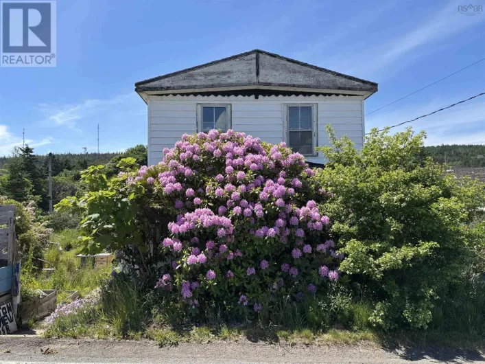 3303 Highway 217, Tiverton