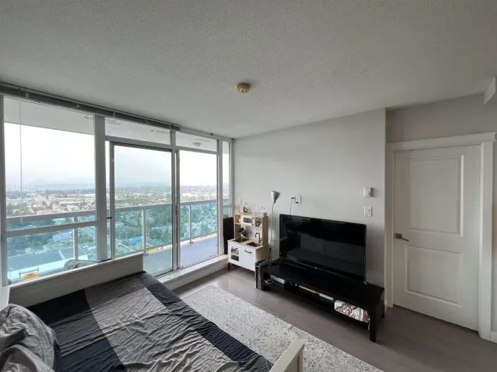 3305 11967 80 AVENUE, Delta