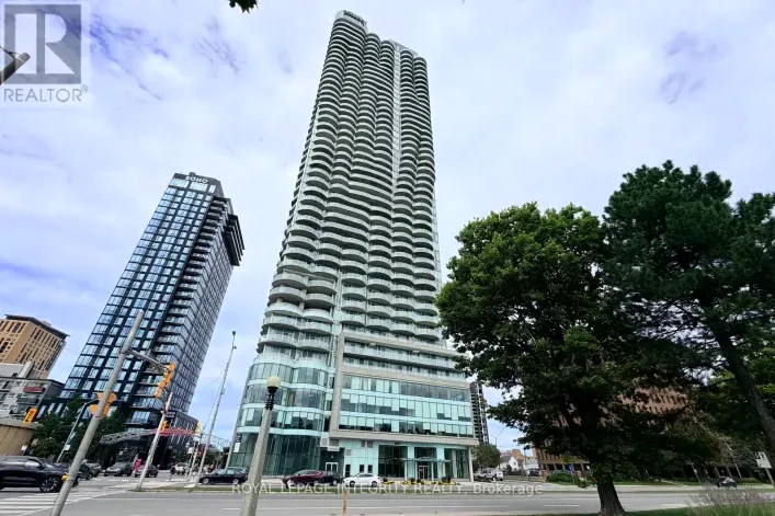 Apartment for rent: 3305 - 805 CARLING AVENUE, Ottawa