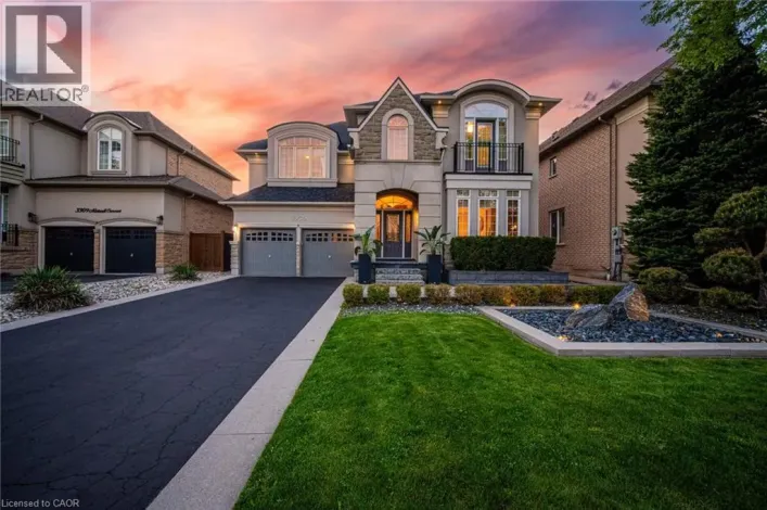 3305 MISTWELL Crescent, Oakville