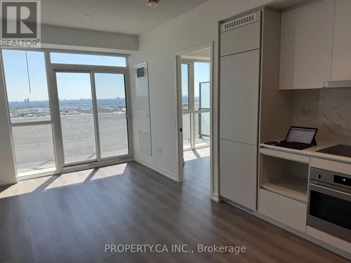 3306 - 28 INTERCHANGE WAY, Vaughan