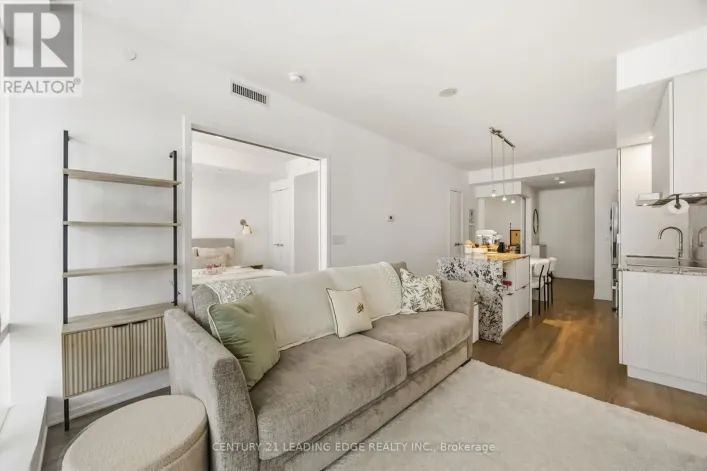3308 - 1 BLOOR STREET E, Toronto