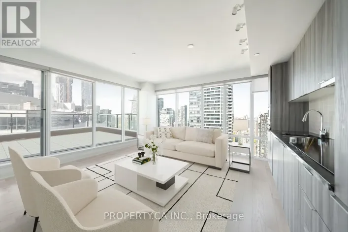 3308 - 955 BAY STREET, Toronto