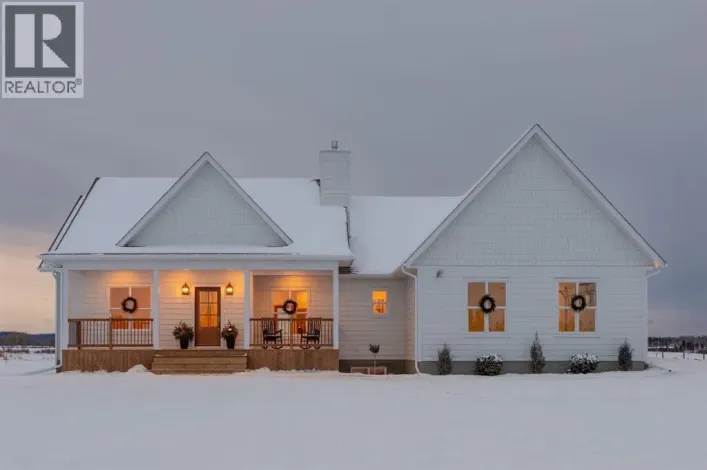 33080 Range Road 61, Rural Mountain View County