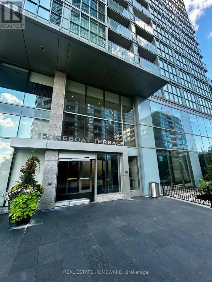 331 - 15 ICEBOAT TERRACE, Toronto