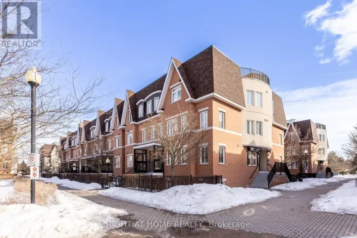 331 - 312 JOHN STREET, Markham