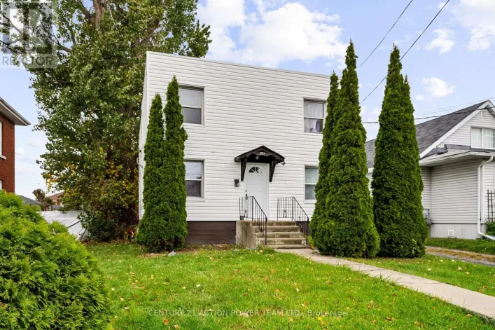 331 7TH STREET E, Cornwall