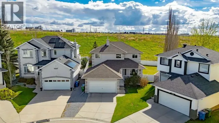 331 Sierra Madre Court SW, Calgary