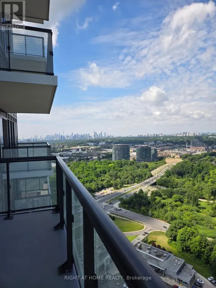 3311 - 30 INN ON THE PARK DRIVE, Toronto