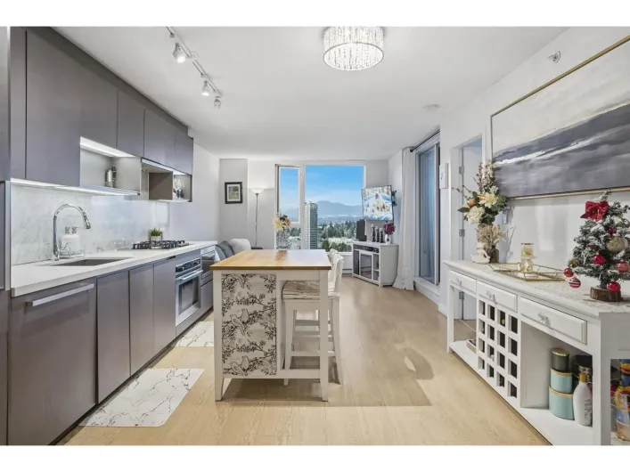 3312 13750 100 AVENUE, Surrey